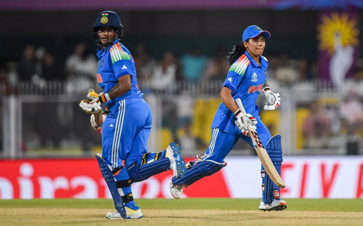 महिला वनडे विश्व कप : अमनजोत कौर , दीप्ति शर्मा का अर्धशतक, भारत ने श्रीलंका को दिया 270 रन का लक्ष्य