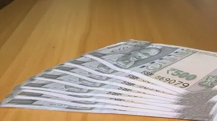 केंद्र सरकार ने अपने कर्मचारियों और पेंशनधारकों को दिया दिवाली का तोहफा, 3 प्रतिशत बढ़ाया डीए