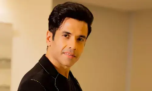 तुषार कपूर ने पूरी की फिल्म मस्ती-4 की शूटिंग