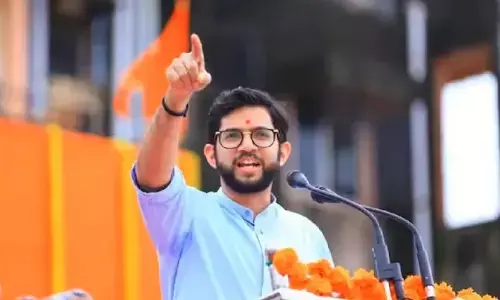 महाराष्ट्र में बाढ़ पर तुरंत राहत पैकेज की जरूरत : आदित्य ठाकरे