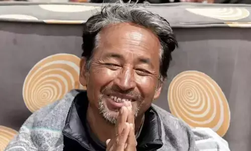 लद्दाख सरकार ने सोनम वांगचुक के खिलाफ जासूसी के आरोपों को बताया बेबुनियाद