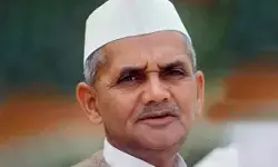 लाल बहादुर शास्त्री : सादगी, नैतिकता और राष्ट्रसेवा की जीवंत मिसाल