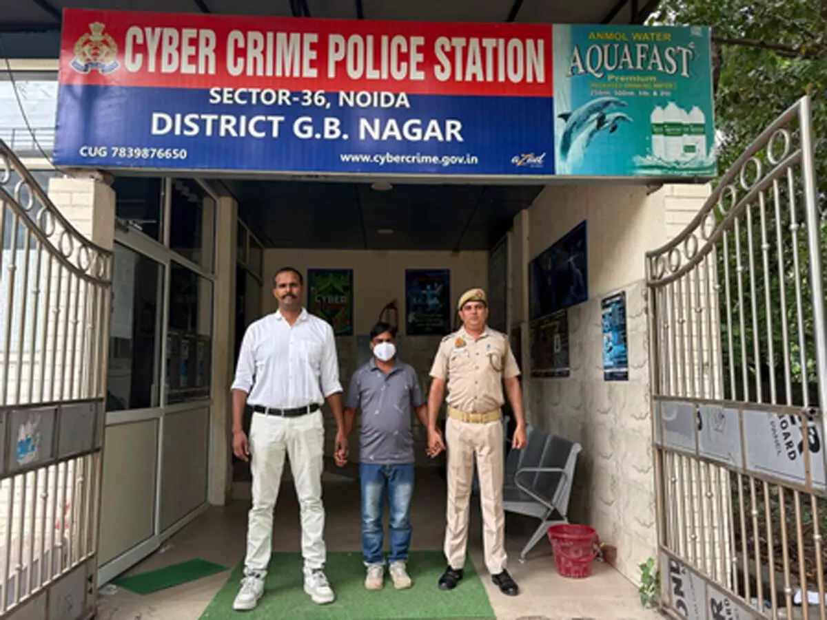 नोएडा : डिजिटल अरेस्ट के नाम पर 43 लाख की ठगी, आरोपी को राजस्थान से दबोचा गया