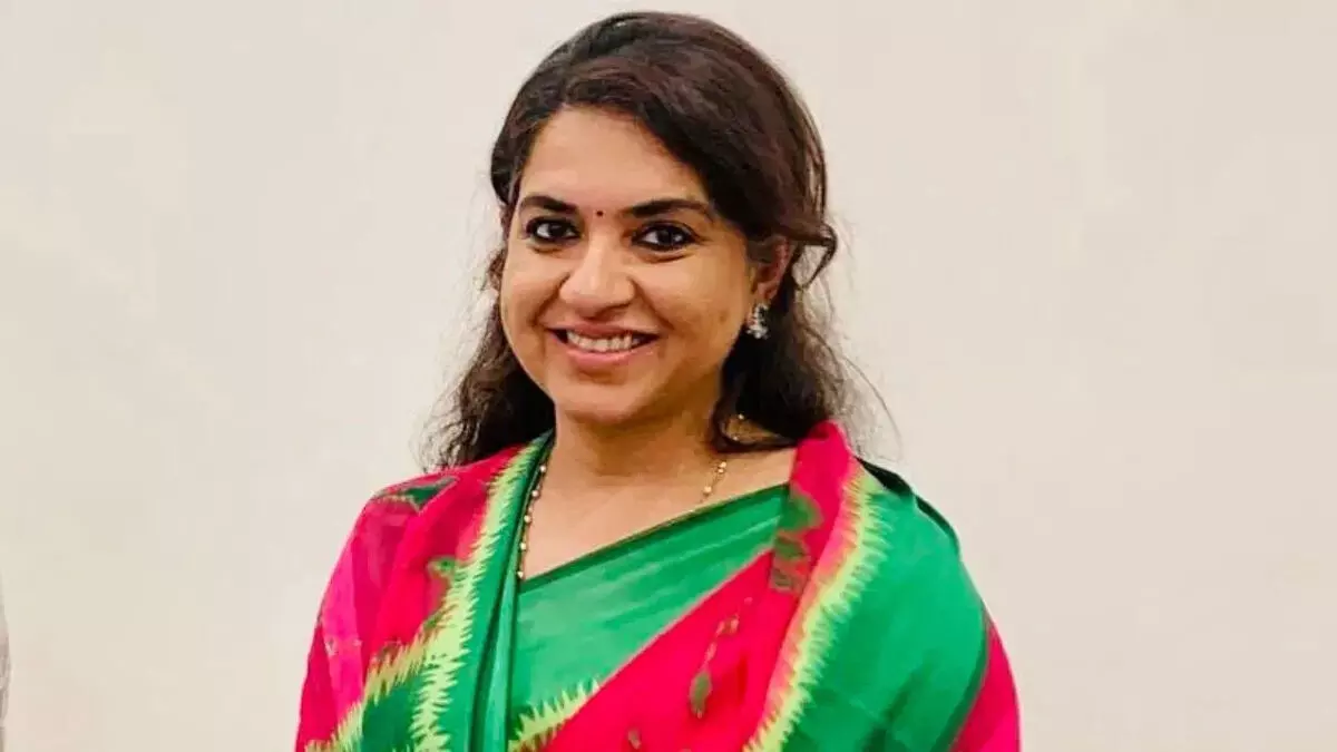 किसानों और बाढ़ पीड़ितों की मदद शिवसैनिकों की प्राथमिकता : शाइना एनसी