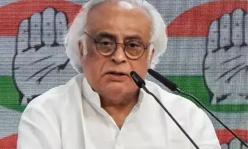 महात्मा गांधी ने आरएसएस को सत्तावादी सांप्रदायिक संगठन कहा था : जयराम रमेश