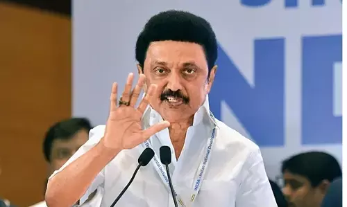 राष्ट्रपिता की हत्या करने वाले के सपनों को आरएसएस दे रहा आकार- डाक टिकट और स्मारक सिक्के जारी होने पर बोले स्टालिन