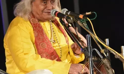 पंडित छन्नूलाल मिश्र का पार्थिव शरीर पहुंचा वाराणसी, राजकीय सम्मान के साथ होगा अंतिम संस्कार पंडित छन्नूलाल मिश्र का पार्थिव शरीर पहुंचा वाराणसी, राजकीय सम्मान के साथ होगा अंतिम संस्कार