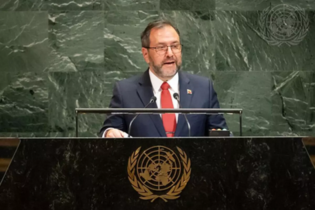 अमेरिकी विमानों की घुसपैठ से भन्नाया वेनेजुएला, बोला-ऐसी गलती मत करो अमेरिकी विमानों की घुसपैठ से भन्नाया वेनेजुएला, बोला-ऐसी गलती मत करो