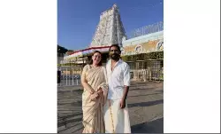 रेमो डिसूजा ने पत्नी लिजेल डिसूजा के साथ तिरुपति बालाजी के किए दर्शन, सोशल मीडिया पर शेयर की खूबसूरत तस्वीरें रेमो डिसूजा ने पत्नी लिजेल डिसूजा के साथ तिरुपति बालाजी के किए दर्शन, सोशल मीडिया पर शेयर की खूबसूरत तस्वीरें