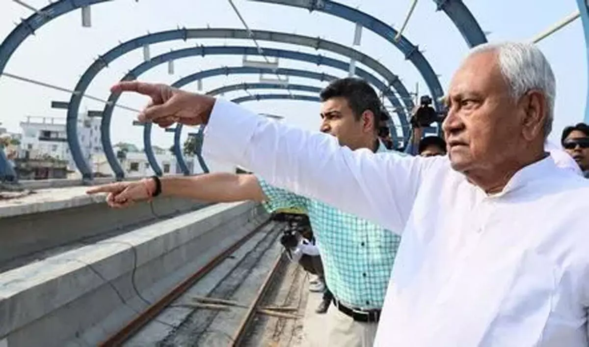 अब पटना में चलेगी मेट्रो, सीएम नीतीश आज दिखाएंगे हरी झंडी अब पटना में चलेगी मेट्रो, सीएम नीतीश आज दिखाएंगे हरी झंडी