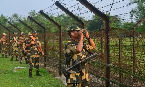 बांग्लादेश में फैली अशांति के बीच वहां की सेना और आईएसआई की बढ़ी नजदीकियां, भारतीय एजेंसियां हुई अलर्ट