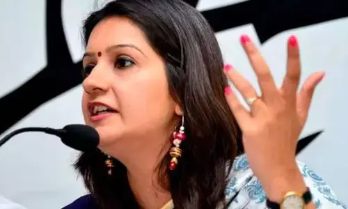 प्रियंका चतुर्वेदी ने पूछा तीखा सवाल, कहा-जब पूरा विपक्ष एकजुट था तो सरकार ने सीजफायर क्यों किया?