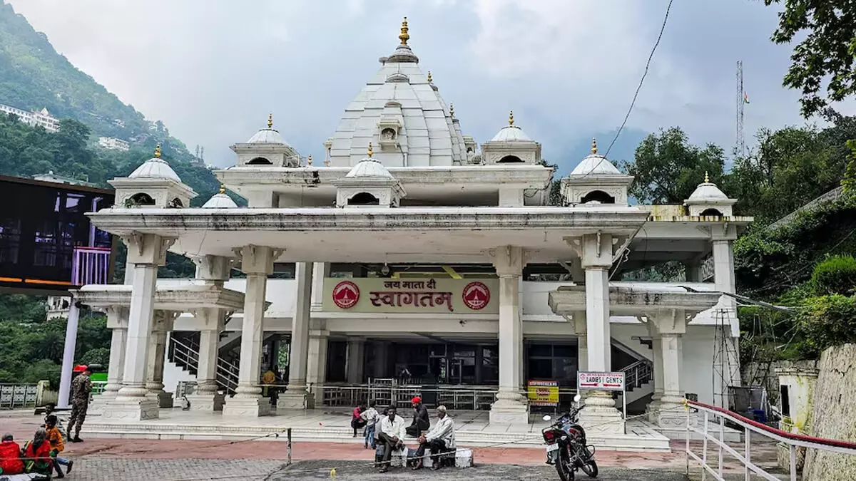 जय माता दी : आज से फिर शुरू हुई वैष्णो देवी यात्रा, श्राइन बोर्ड ने दी जानकारी