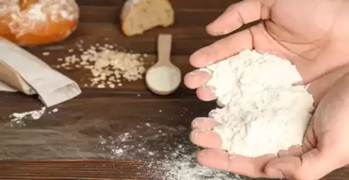 मैदा नहीं, स्लो पॉइजन खा रहे आप, जानिए कैसे आपके शरीर को पहुंचाता है नुकसान