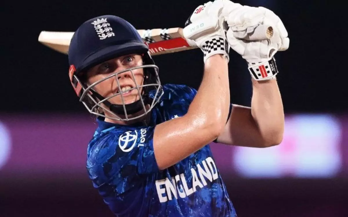 महिला विश्व कप: बांग्लादेश की राह का रोड़ा बनीं हिदर नाइट, 4 विकेट से जीती इंग्लैंड महिला विश्व कप: बांग्लादेश की राह का रोड़ा बनीं हिदर नाइट, 4 विकेट से जीती इंग्लैंड