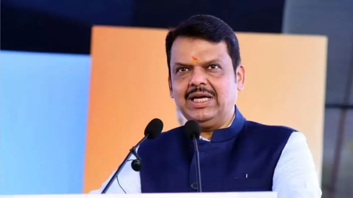 नवी मुंबई एयरपोर्ट बनेगा नए भारत की उड़ान का प्रतीक : फडणवीस