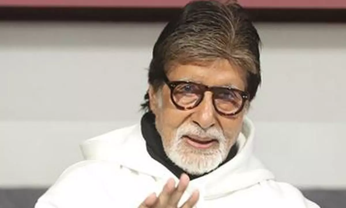 फरहान अख्तर की फिल्म 120 बहादुर के पहले सीन को नैरेट करेंगे अमिताभ बच्चन