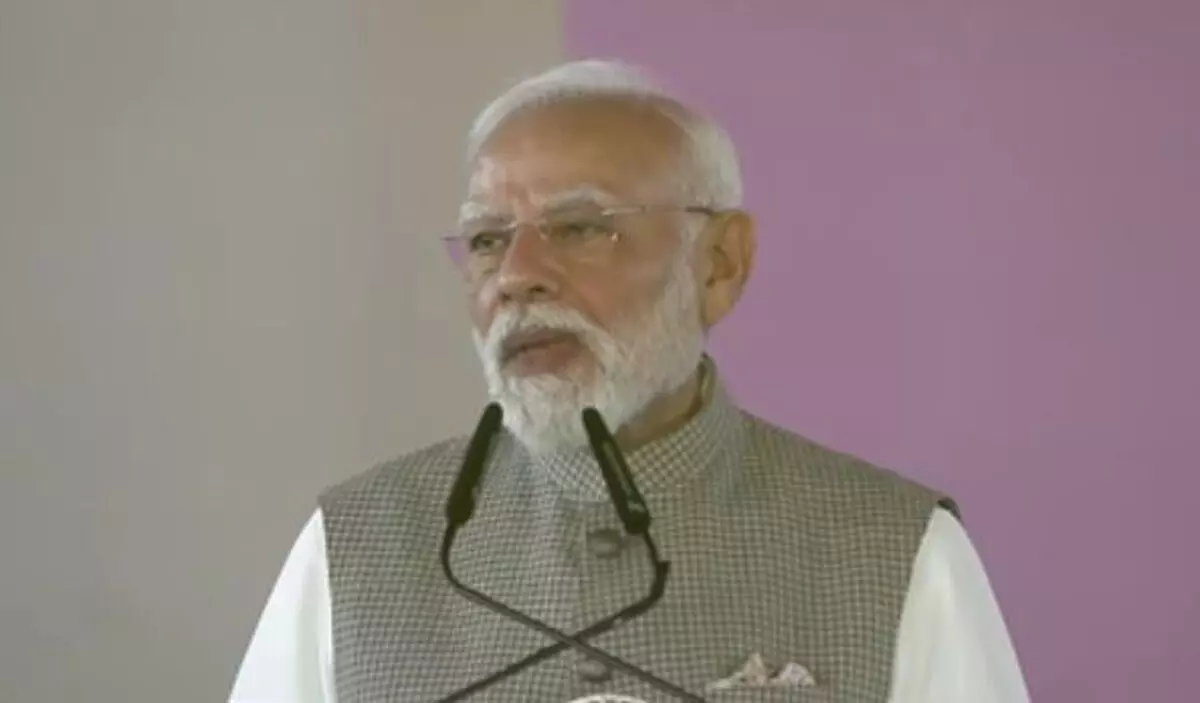 कनेक्टिविटी और शहरी बुनियादी ढांचे को बढ़ावा देगा नया एयरपोर्ट: पीएम मोदी कनेक्टिविटी और शहरी बुनियादी ढांचे को बढ़ावा देगा नया एयरपोर्ट: पीएम मोदी