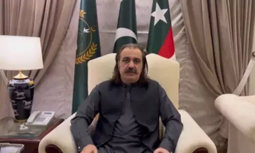 पाकिस्तान : इमरान खान का आदेश मान खैबर पख्तूनख्वा के सीएम गंडापुर ने दिया इस्तीफा