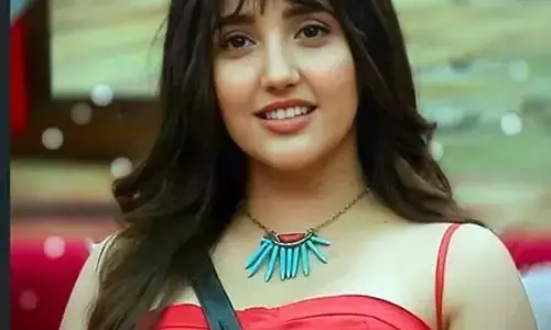 बिग बॉस 19 : अशनूर-अभिषेक के रिश्ते पर पैरेंट्स ने तोड़ी चुप्पी, बोले- यह सच्ची दोस्ती है बिग बॉस 19 : अशनूर-अभिषेक के रिश्ते पर पैरेंट्स ने तोड़ी चुप्पी, बोले- यह सच्ची दोस्ती है