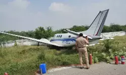 फर्रुखाबाद में बड़ा विमान हादसा टला, टेकऑफ के समय रनवे से फिसला प्राइवेट जेट, सभी लोग सुरक्षित