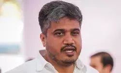 महाराष्ट्र : पीएम मोदी बाढ़ प्रभावित किसानों के लिए घोषणा करते तो अच्छा रहता : रोहित पवार महाराष्ट्र : पीएम मोदी बाढ़ प्रभावित किसानों के लिए घोषणा करते तो अच्छा रहता : रोहित पवार