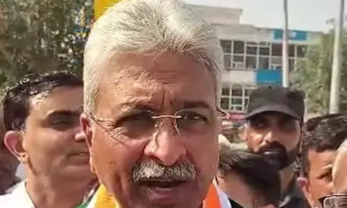 रेवाड़ी मंडी में कांग्रेस अध्यक्ष राव नरेंद्र सिंह का दौरा, बाजरा खरीद पर सरकार को घेरा रेवाड़ी मंडी में कांग्रेस अध्यक्ष राव नरेंद्र सिंह का दौरा, बाजरा खरीद पर सरकार को घेरा