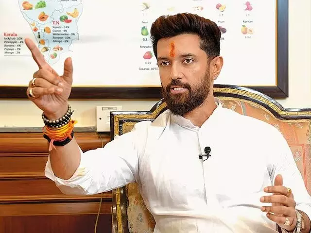 भाजपा नेता लगा रहे चिराग के घर के चक्कर, बिहार चुनाव में सीट बंटवारे को लेकर लोजपा समझौते के मूड में नहीं आ रही नज़र