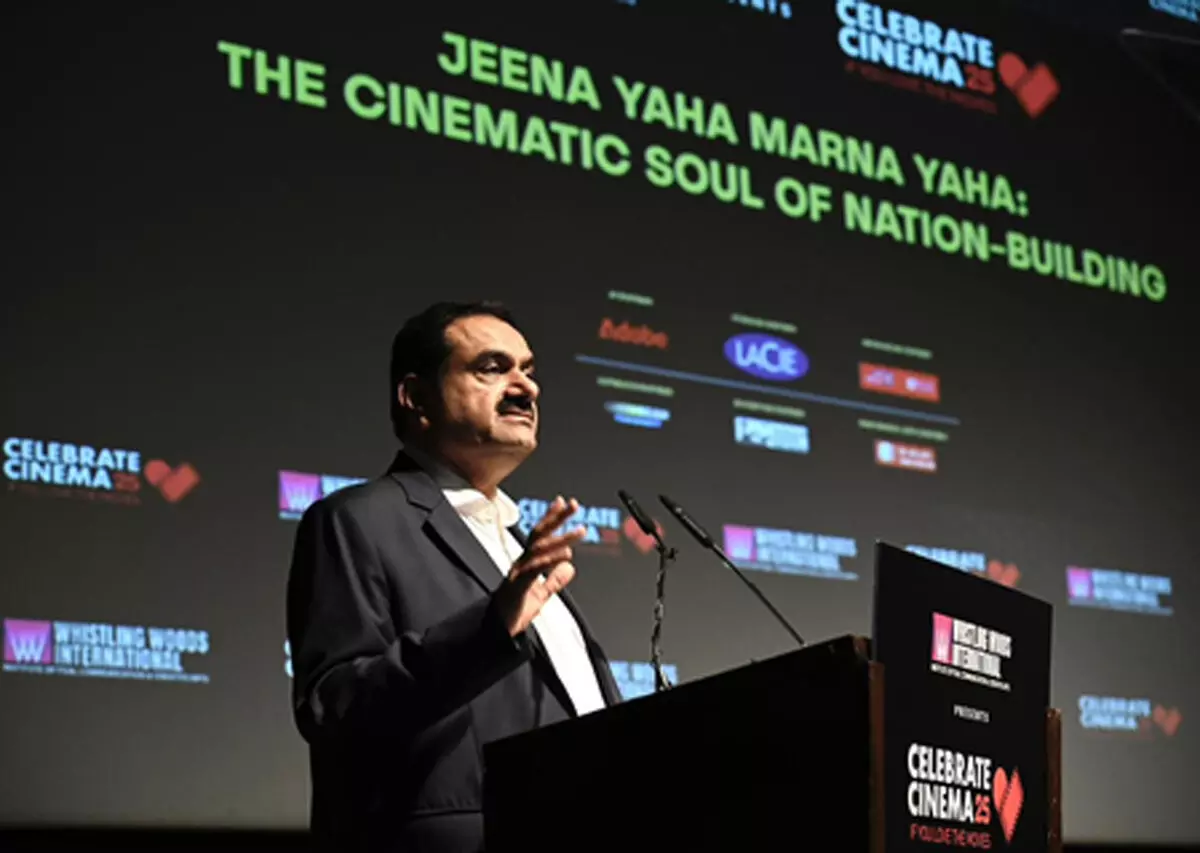 गौतम अदाणी ने राज कपूर के गाने से दी छात्रों को प्ररेणा, कहा मेरे द्वारा बनाया हर प्रोजेक्ट स्टील से नहीं, बल्कि एक कहानी से शुरू हुआ