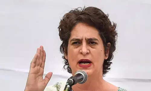 तालिबान के विदेश मंत्री की प्रेस कांफ्रेंस में महिलाओं की एंट्री बैन पर प्रियंका ने मोदी से पूछे ये सवाल