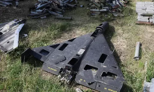 रूसी मिसाइलों और ड्रोनों में पश्चिम के पुर्जे