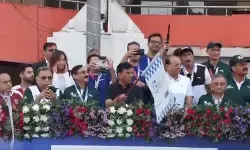 40,500 से अधिक धावकों ने वेदांता दिल्ली हाफ मैराथन में भाग लिया, खेल मंत्री, थलसेना, नौसेना समेत शीर्ष अधिकारी भी रहे मौजूद