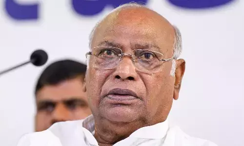 मल्लिकार्जुन खरगे ने पूरन कुमार की पत्नी को लिखा पत्र, जताई संवेदना, बोले- शोक की घड़ी में परिवार के साथ खड़े हैं