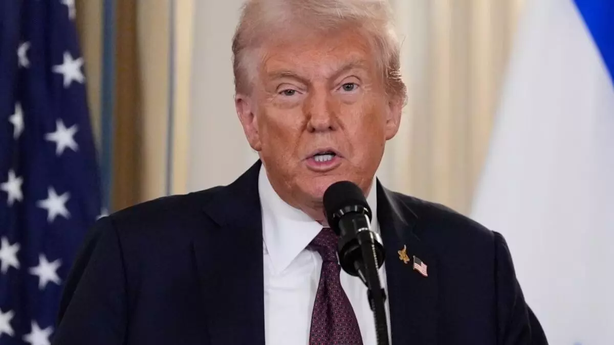 मिडिल ईस्ट में शांति लाना अमेरिका के शटडाउन को खत्म करने से भी ज्यादा मुश्किल : ट्रंप मिडिल ईस्ट में शांति लाना अमेरिका के शटडाउन को खत्म करने से भी ज्यादा मुश्किल : ट्रंप