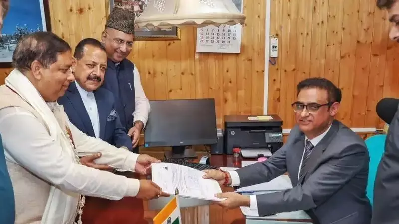 भाजपा नेताओं ने राज्यसभा चुनावों के लिए दाखिल किया नामांकन, 24 अक्टूबर को होगा मतदान