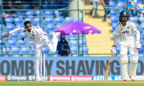 भारत का बल्लेबाजी न करना हैरान करने वाला फैसला: खैरी पियरे