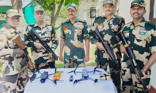अमृतसर सीमा पर बीएसएफ की बड़ी कार्रवाई, 5 पाकिस्तानी ड्रोन और हेरोइन जब्त