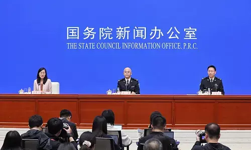 इस वर्ष की पहली तीन तिमाहियों में चीन का माल व्यापार 336.1 खरब युआन पहुंचा