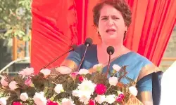 वीरभद्र सिंह की प्रतिमा का अनावरण, प्रियंका गांधी बोलीं-‘उनके कण-कण में था हिमाचल’