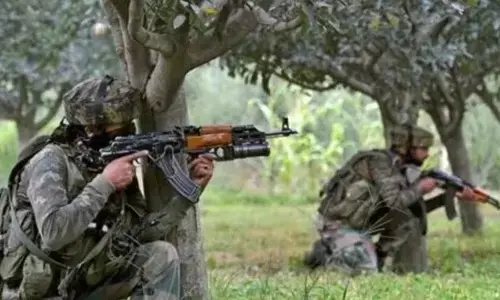 कुपवाड़ा : एलओसी पर घुसपैठ का प्रयास करने वाले दो पाकिस्तानी आतंकवादी ढेर कुपवाड़ा : एलओसी पर घुसपैठ का प्रयास करने वाले दो पाकिस्तानी आतंकवादी ढेर