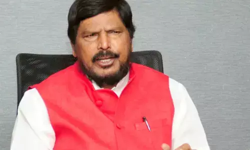 महागठबंधन में सीटों की खींचतान से एनडीए को मिलेगा फायदा : रामदास आठवले