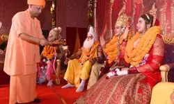 अयोध्या दीपोत्सव 2025: सीएम योगी ने खींचा रथ, उतारी आरती, जय श्रीराम से गूंजा रामकथा पार्क अयोध्या दीपोत्सव 2025: सीएम योगी ने खींचा रथ, उतारी आरती, जय श्रीराम से गूंजा रामकथा पार्क