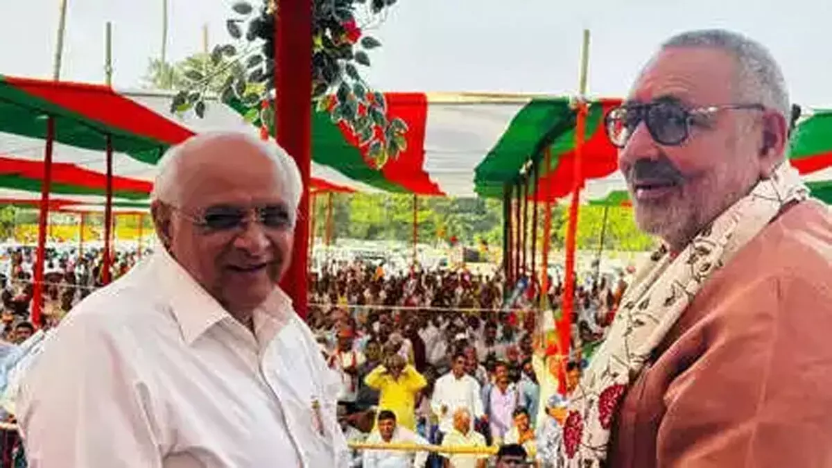 गुजरात के मुख्यमंत्री ने बिहार में किया प्रचार, मतदाताओं से एनडीए के पक्ष में वोट करने की अपील