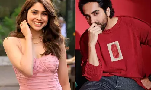 आयुष्मान खुराना और शरवरी वाघ की जोड़ी तैयार, 1 नवंबर से शुरू होगी सूरज बड़जात्या की फिल्म की शूटिंग आयुष्मान खुराना और शरवरी वाघ की जोड़ी तैयार, 1 नवंबर से शुरू होगी सूरज बड़जात्या की फिल्म की शूटिंग