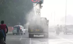 दिल्ली-एनसीआर की जहरीली हुई हवा, ग्रैप के दूसरे चरण को तत्काल प्रभाव से किया गया लागू दिल्ली-एनसीआर की जहरीली हुई हवा, ग्रैप के दूसरे चरण को तत्काल प्रभाव से किया गया लागू