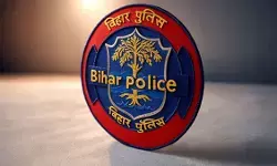 जमुई में पुलिस की बड़ी कार्रवाई, एके-47 की लोडेड मैगजीन और कारतूस बरामद जमुई में पुलिस की बड़ी कार्रवाई, एके-47 की लोडेड मैगजीन और कारतूस बरामद