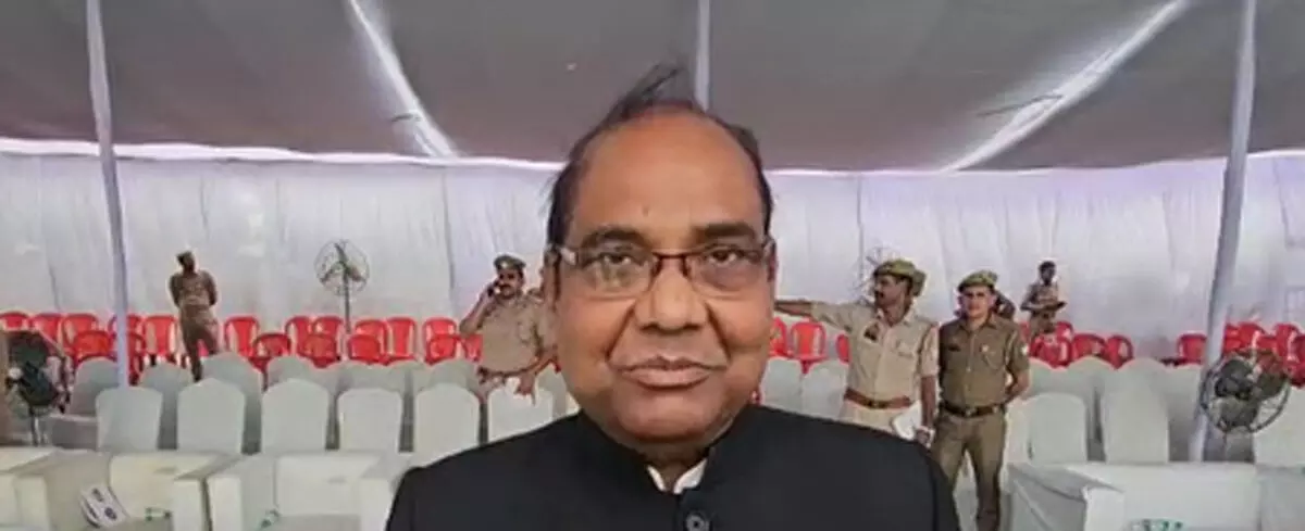 पुलिस स्मृति दिवस पर शहीदों को श्रद्धांजलि, बृजलाल बोले- यह बलिदानियों को याद करने का दिन पुलिस स्मृति दिवस पर शहीदों को श्रद्धांजलि, बृजलाल बोले- यह बलिदानियों को याद करने का दिन