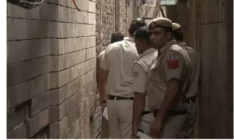 दिल्ली : तुर्कमान गेट की बड़ी मस्जिद के पीछे संपत्ति विवाद में फायरिंग, 72 वर्षीय बुजुर्ग को पोते ने मारी गोली