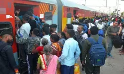 छठ पूजा पर वाराणसी कैंट स्टेशन से गुजरेंगी 25 स्पेशल ट्रेनें, यात्रियों के लिए खास इंतजाम छठ पूजा पर वाराणसी कैंट स्टेशन से गुजरेंगी 25 स्पेशल ट्रेनें, यात्रियों के लिए खास इंतजाम