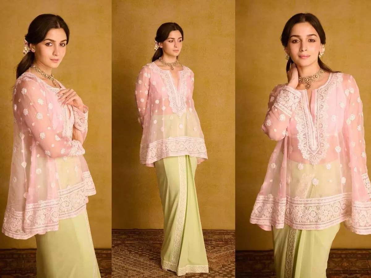 एक्ट्रेस आलिया भट्ट ने खास अंदाज में मनाई दीपावली, पोस्ट की खास फोटोज एक्ट्रेस आलिया भट्ट ने खास अंदाज में मनाई दीपावली, पोस्ट की खास फोटोज